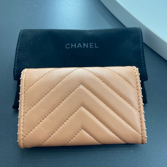 Tan Studded Chanel O-card wallet - Picture 2 of 7